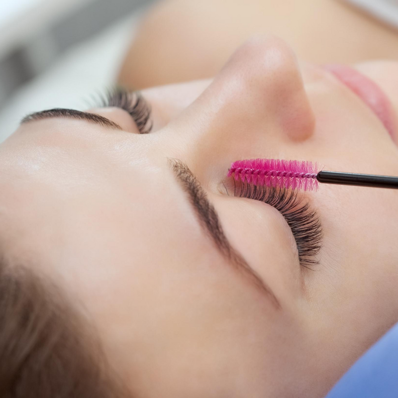 5 Things You Should Know Before Getting Eyelash Extensions