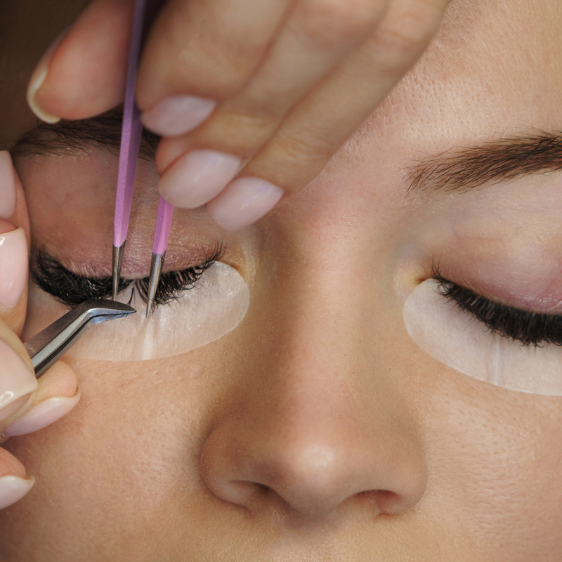 Lash Extensions: A Beauty Investment That Pays Dividends